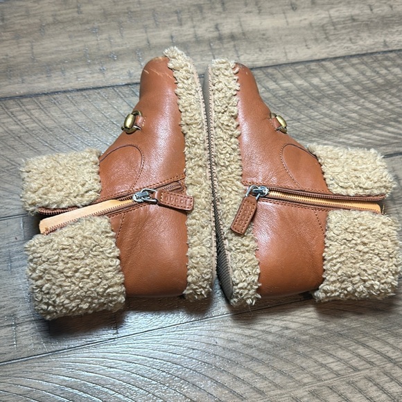 Gucci Leather and Shearling Boots - Picture 6 of 6